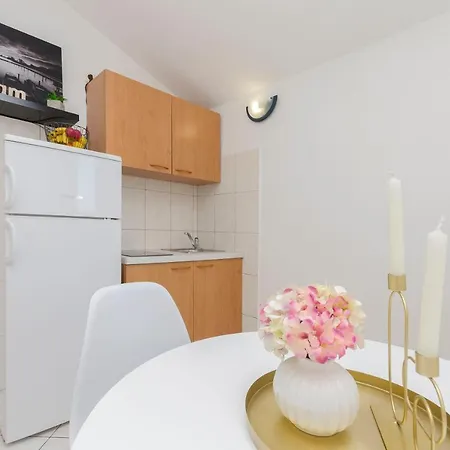 Apartment Anton *