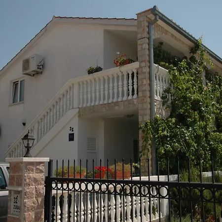 Apartment Anton